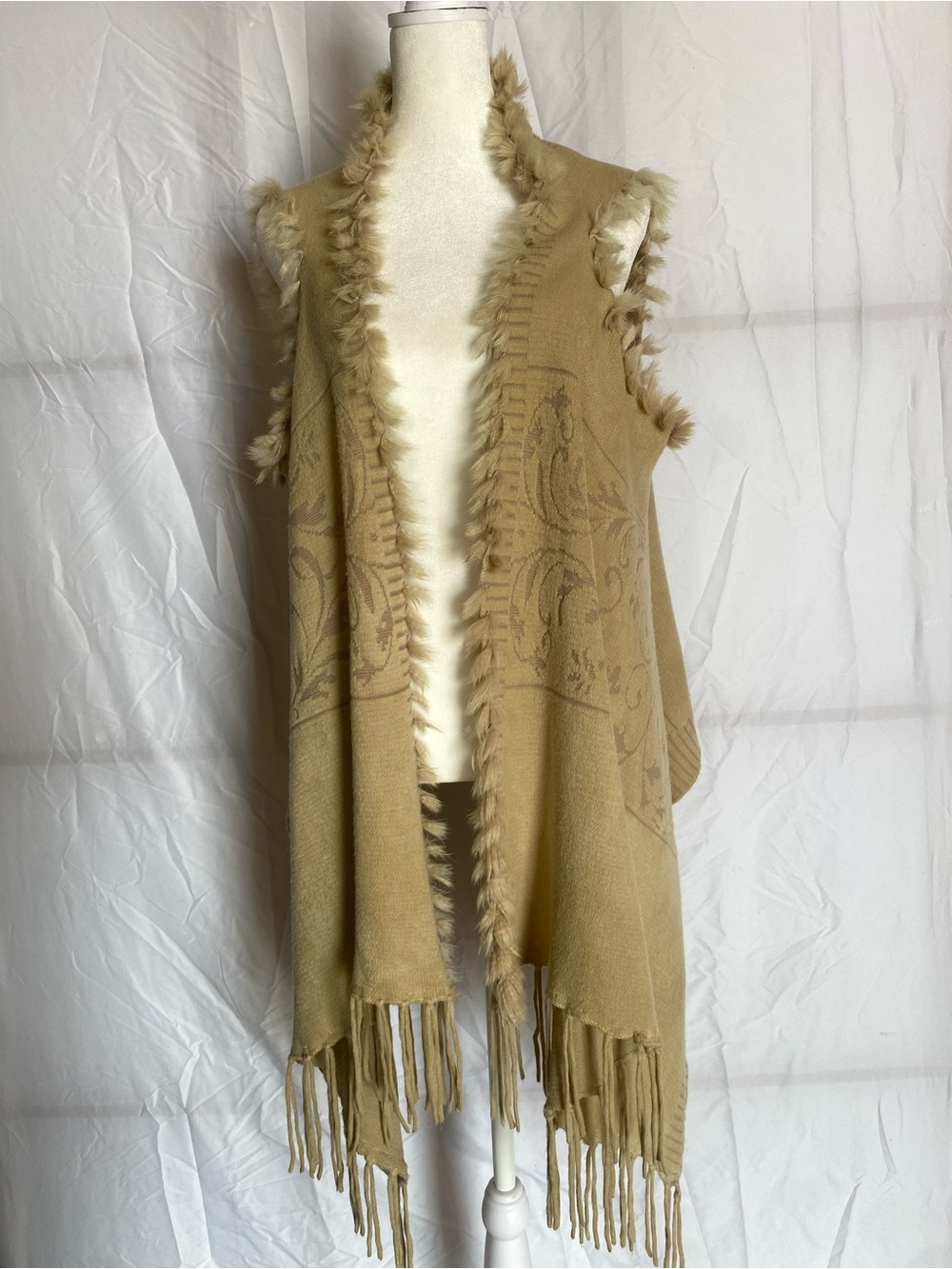 Origami Taupe Sweater Vest, Fuzzy Collar/ Fringed Bottom/ Free Size/ Vintage
